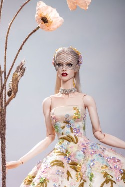 Exclusive Floral DeMuse Doll – The One